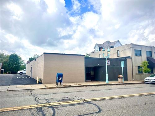 Bank Surplus-High Visibility Comm : Pittsburgh : Allegheny County : Pennsylvania