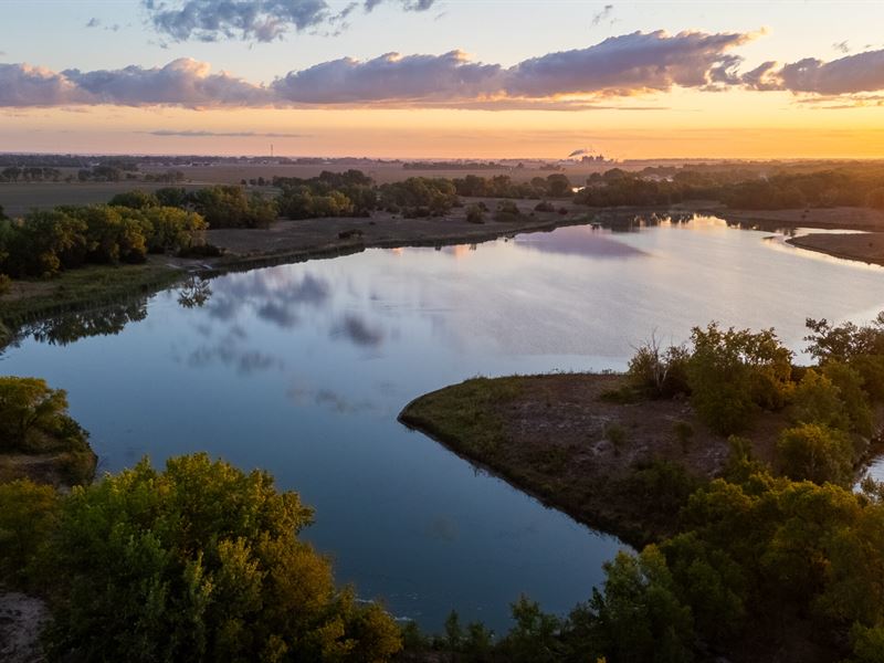 Platte River Frontage : Central City Ne : Merrick County : Nebraska