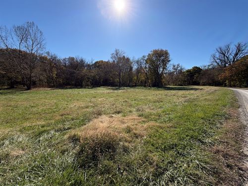 37 Acres on Mission Creek, Northern : Weston : Platte County : Missouri