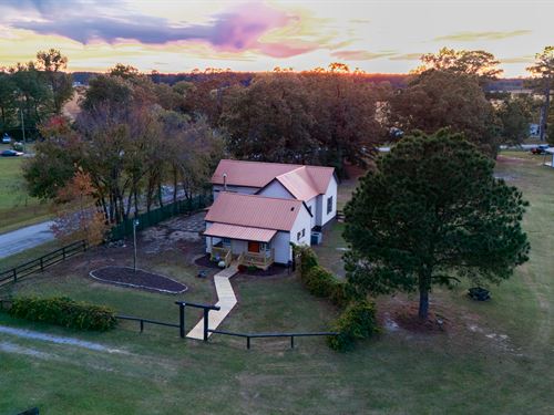 Pitt County Mini Farm : Winterville : Pitt County : North Carolina