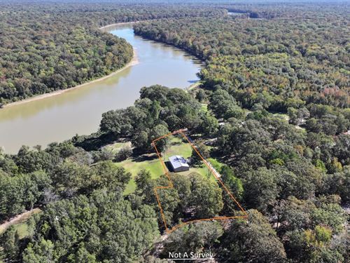 Cabin on The Banks of The White Riv : Crocketts Bluff : Arkansas County : Arkansas