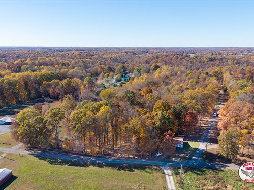 Home & 1.95 /- Acres : Cookeville : Putnam County : Tennessee