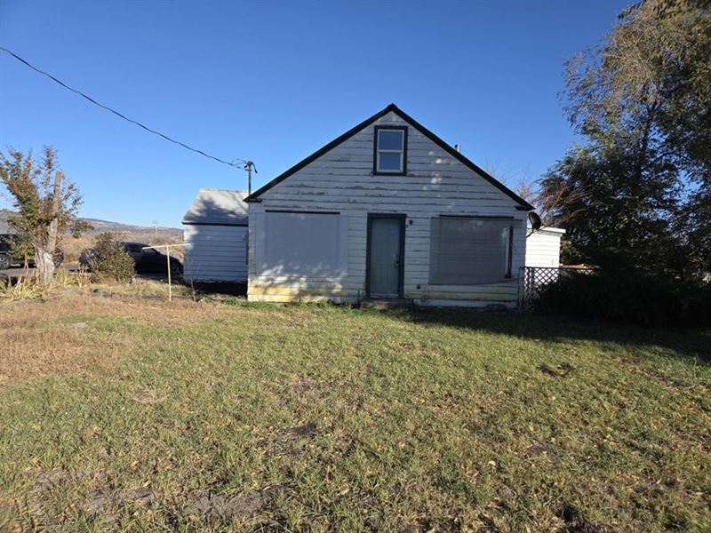 4 Bed 2 Bath Home : Tulelake : Siskiyou County : California