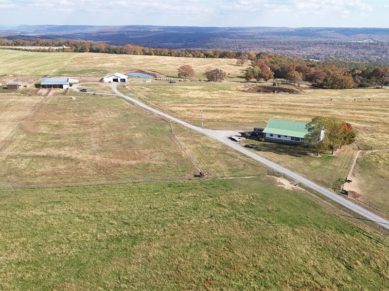 Cutoff Road Ranch : Clinton : Van Buren County : Arkansas