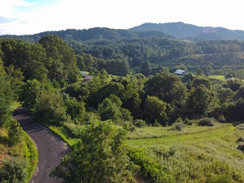 Blue Ridge Peace Awaits : Grassy Creek : Ashe County : North Carolina