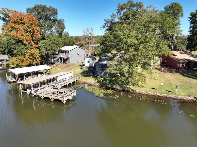 Charming Lake Front Cottage with co : Fort Towson : Choctaw County : Oklahoma