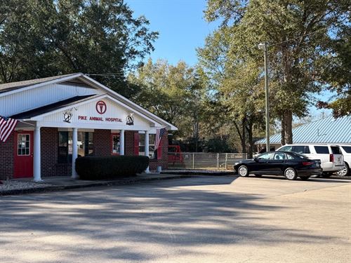 Turnkey Veterinary Practice + Prope : Troy : Pike County : Alabama