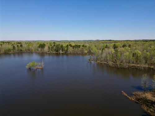 120 Acres, Private Lake & 2 Gorgeou : Little Rock : Pulaski County : Arkansas