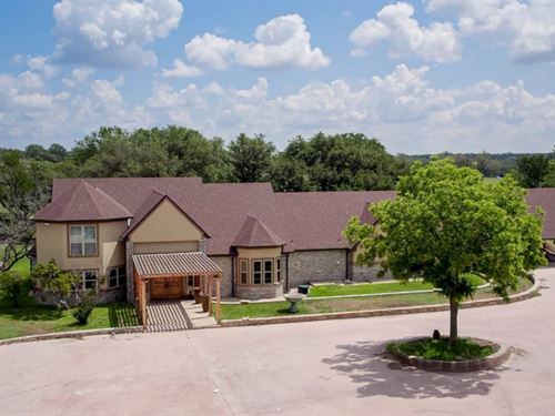 Two-Mile Creek Ranch : Hamilton : Texas