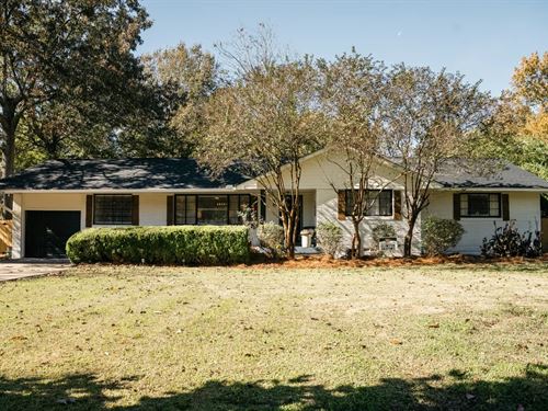 Home in Hinds County, MS : Clinton : Hinds County : Mississippi