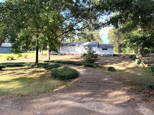 Home in Yazoo County at 1751 Old HI : Benton : Yazoo County : Mississippi