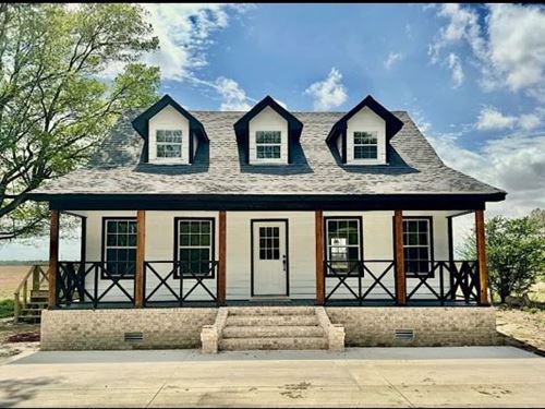 Home in Bolivar County at 261 Drew : Merigold : Bolivar County : Mississippi