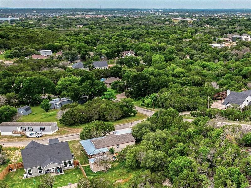 Granbury TX Lot in Comanche Cove : Granbury : Hood County : Texas