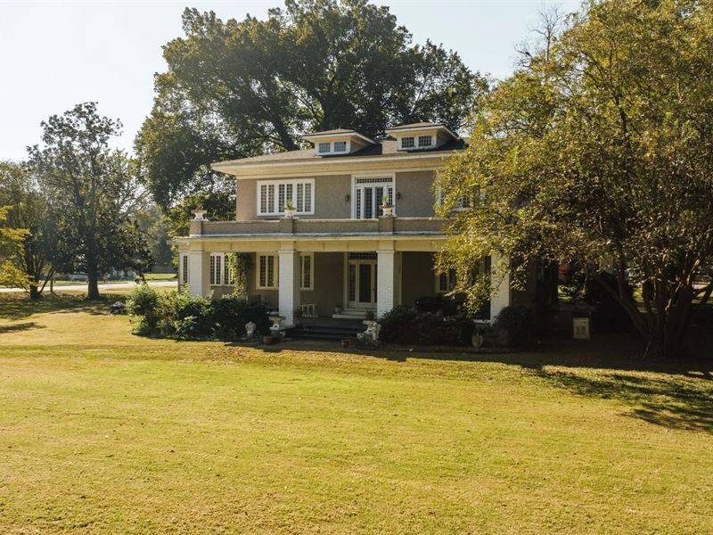 A Home on 1.33 Acres in Bolivar Cou : Rosedale : Bolivar County : Mississippi