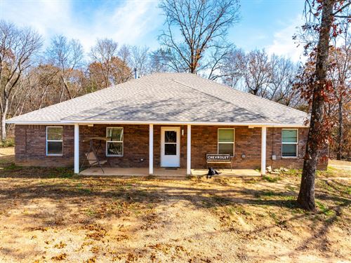 Nice Custom Brick Home on 40 Wo : Smithville : Sharp County : Arkansas