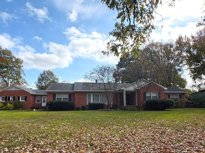 Home in Humphreys County at 406 Lef : Belzoni : Humphreys County : Mississippi