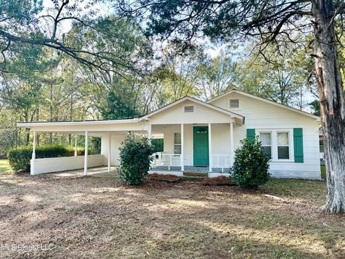 Modern Serenity : Brookhaven : Lincoln County : Mississippi