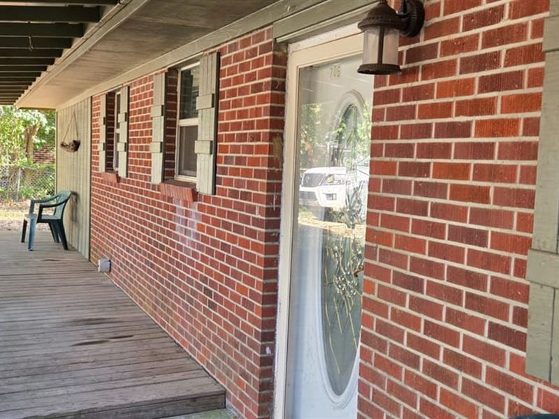 Small Town Purvis Charm : Purvis : Lamar County : Mississippi