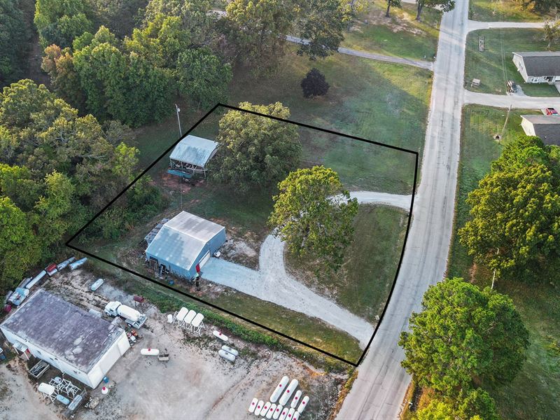 Shop, Pole Barn, Utilities in MO : West Plains : Howell County : Missouri