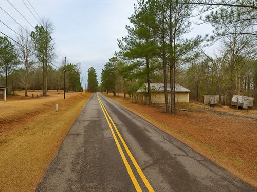 Prime 0.55 Acre Lot in Dadeville : Dadeville : Tallapoosa County : Alabama