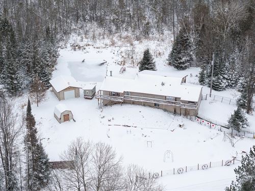 Large Home on Nearly 5Ac : Pine Lake : Oneida County : Wisconsin