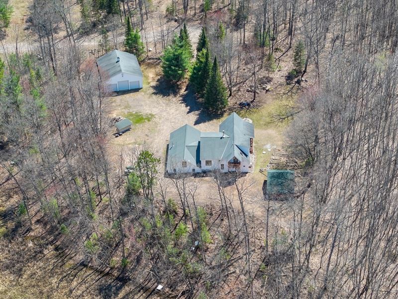 Secluded Newbold Home : Newbold : Oneida County : Wisconsin