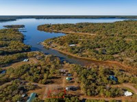 .21 Acre Lakefront Community Lot : Jefferson : Marion County : Texas