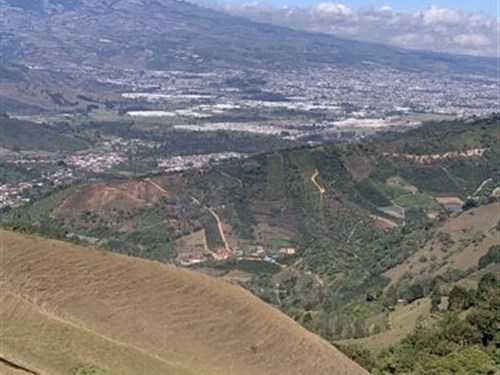 52.9 Acre Mountain Estate in Cartag : Cartago : Costa Rica