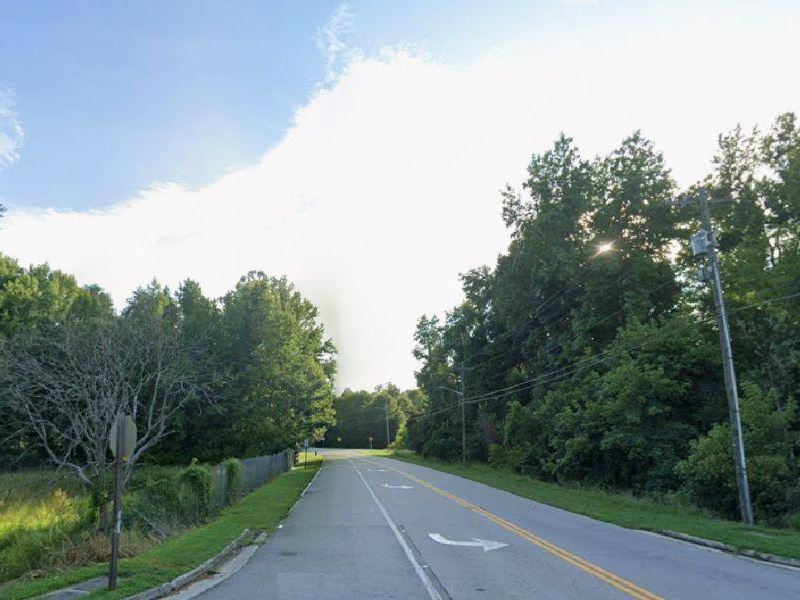 Peaceful Setting Close to Danville : Danville : Danville City County : Virginia