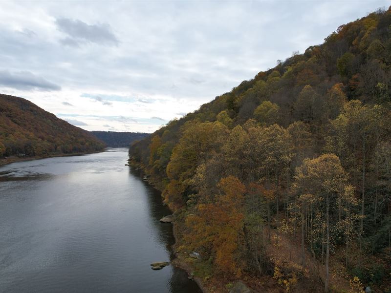 Allegheny River's Scenic Outlook : Adrian : Armstrong County : Pennsylvania
