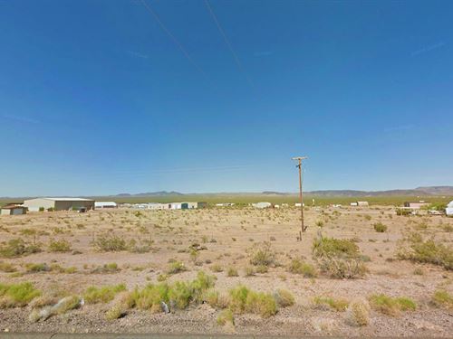 1 Acre, Power Pole, $175/Mo : Meadview : Mohave County : Arizona