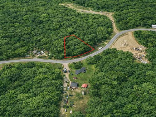 .5 Acre Near Tennessee River : Holladay : Benton County : Tennessee