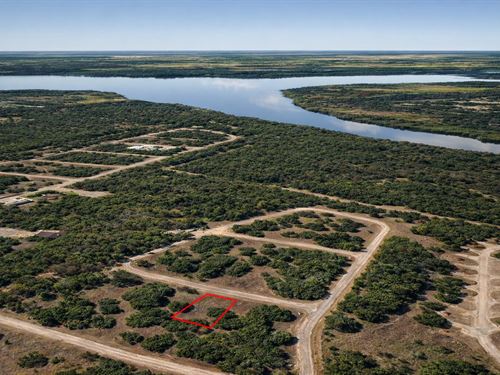 .14 Acre Gated Lake Whitney Retrea : Whitney : Hill County : Texas
