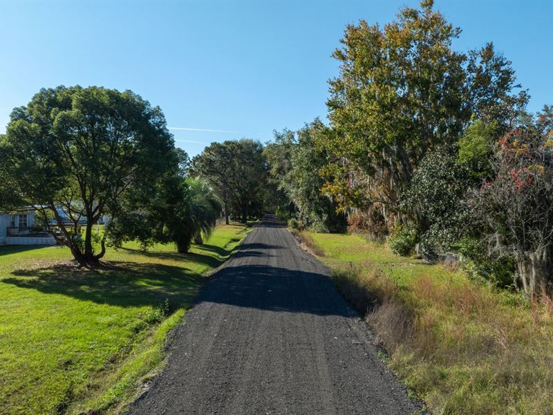 .4 Acre Lot Close to Water Access : Crescent City : Putnam County : Florida