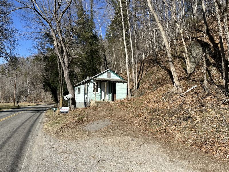 7.46 Acres in Montgomery County VA : Shawsville : Montgomery County : Virginia