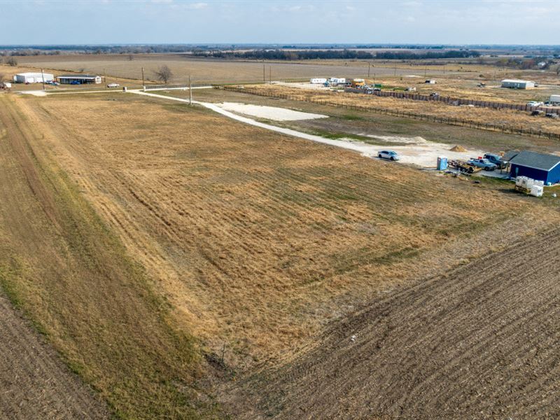 No Zoning Multi-Use Country Lot : Granger : Williamson County : Texas