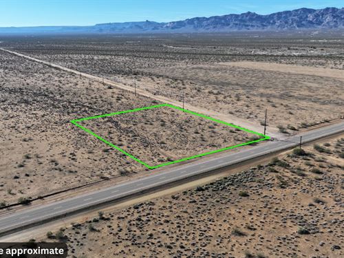 2.54 Acres with Superb Dual Road : Golden Valley : Mohave County : Arizona