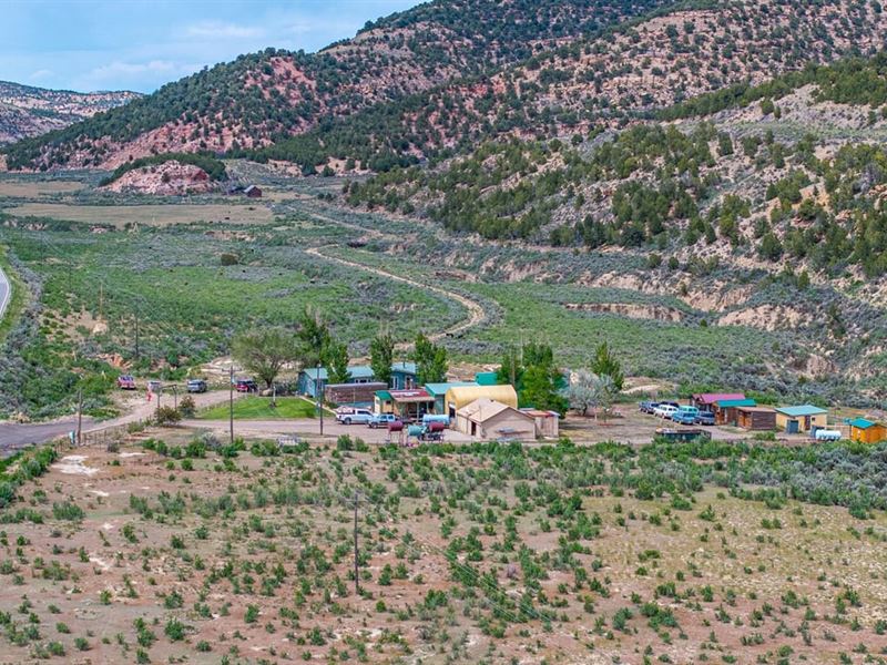 Rangely, Co, Outfitting Business : Rangely : Rio Blanco County : Colorado