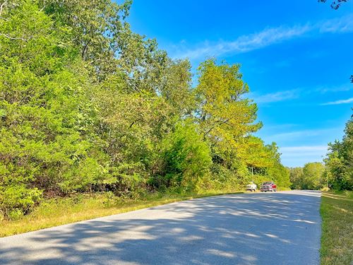 Corner Lot, 2 Blocks From The Pier : Horseshoe Bend : Izard County : Arkansas