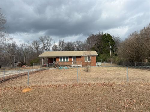 Hobby Farm for Sale in TN with Pond : Morris Chapel : Hardin County : Tennessee