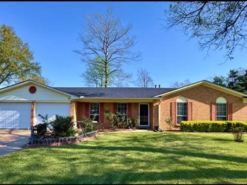 Home in Bolivar County at 1612 Coll : Cleveland : Bolivar County : Mississippi