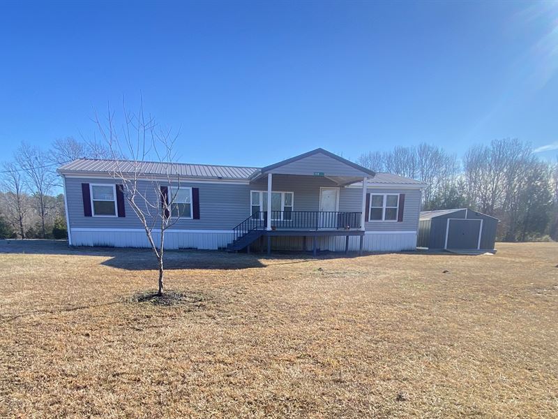 4Br Home for Sale in Morris Chapel : Morris Chapel : Hardin County : Tennessee
