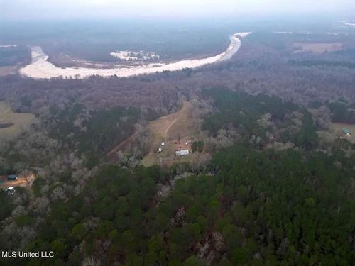 7035 Robertson Road Amite & Frankli : Meadville : Franklin County : Mississippi