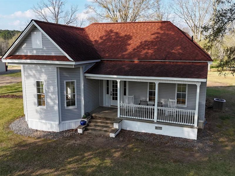 MS Updated Farmhouse on 2.21 Acr : Summit : Pike County : Mississippi