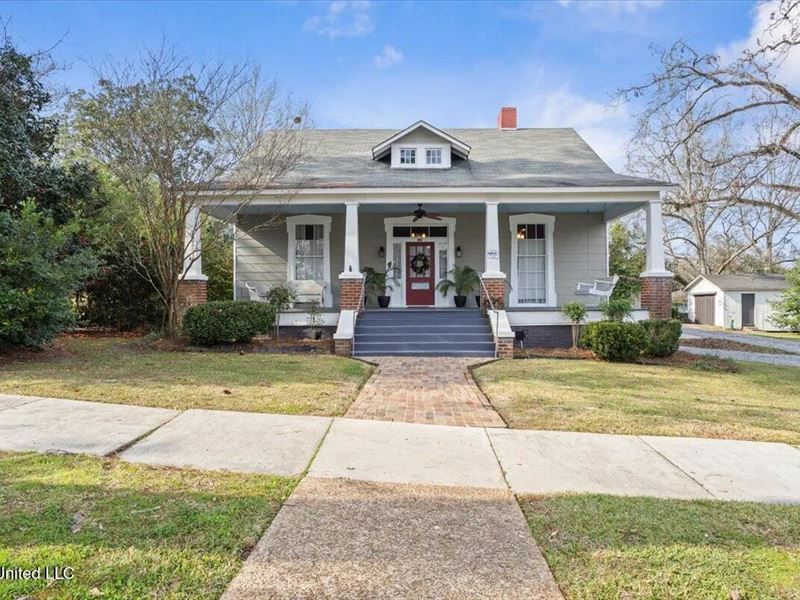 Restored Historic Home in Town : McComb : Pike County : Mississippi