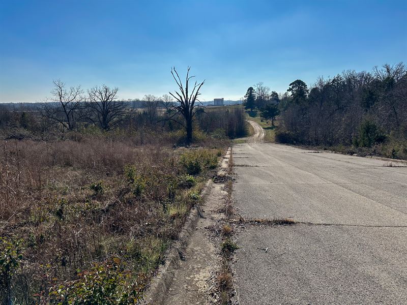 Commercial Lot in Growing Town : West Plains : Howell County : Missouri