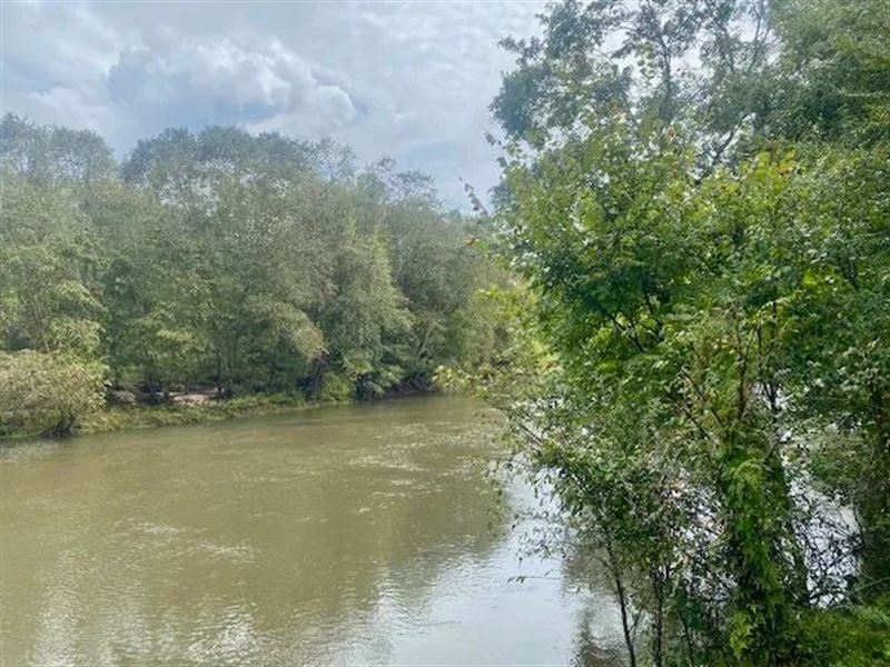 Lot on Bogue Chitto River : McComb : Pike County : Mississippi