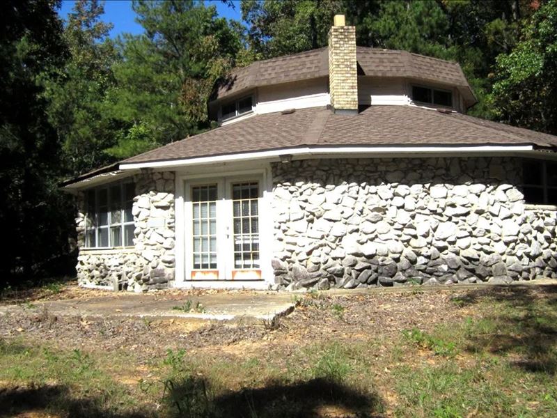 2.7 Acres with a Home in Itawamba : Fulton : Itawamba County : Mississippi