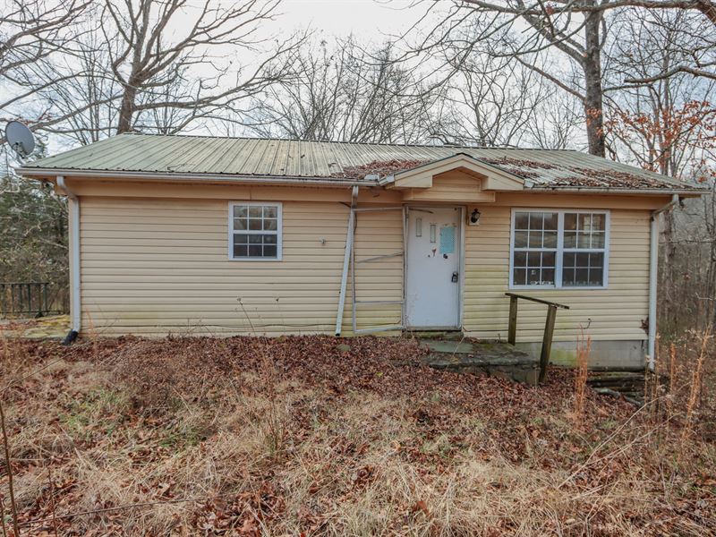 2 BR / 1 BA Home on 0.38 Ac : Sparta : White County : Tennessee