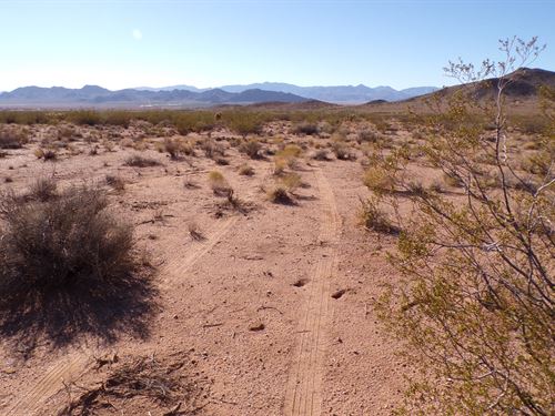 Solar, Silence, Open Space in AZ : Kingman : Mohave County : Arizona